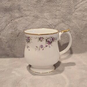 Elizabethan Staffordshire Fine Bone China Mug Purple Floral Gold Trim England